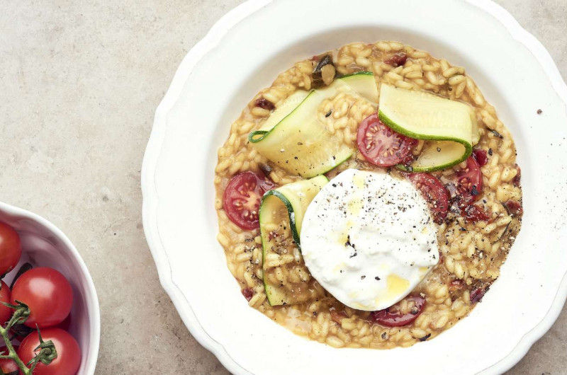 Risotto aux légumes avec burratina