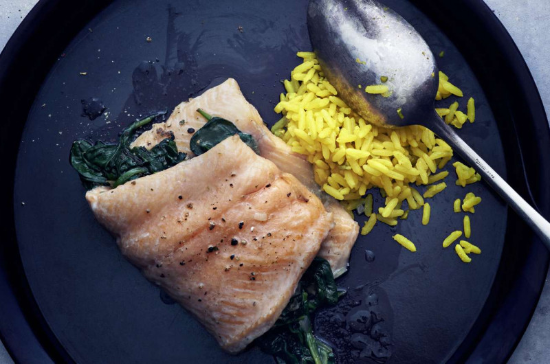 Filet de truite saumonée poché