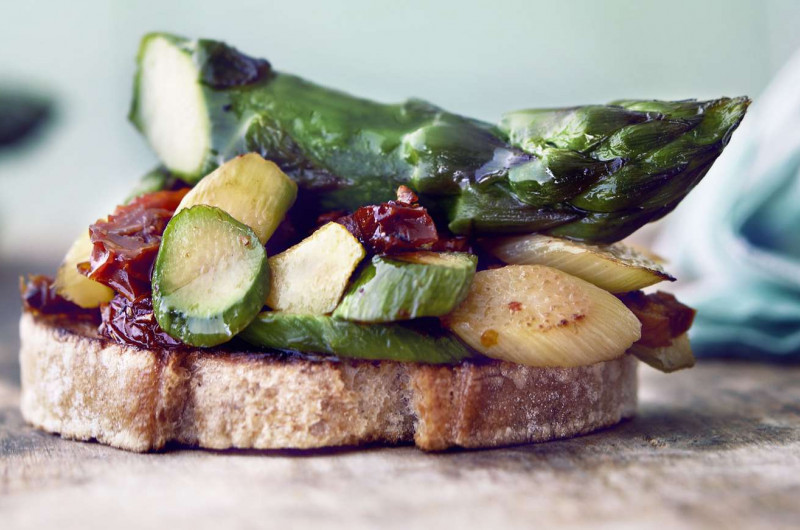 Crostini aux asperges