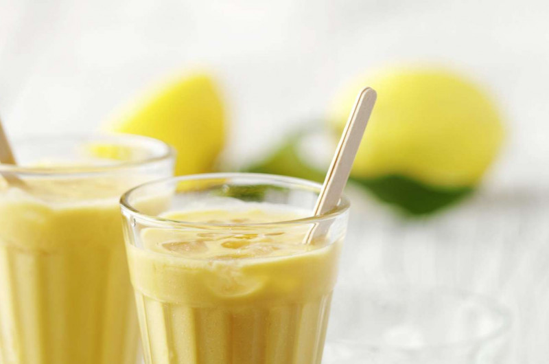 Cocktail fraîcheur à la mangue et à la papaye