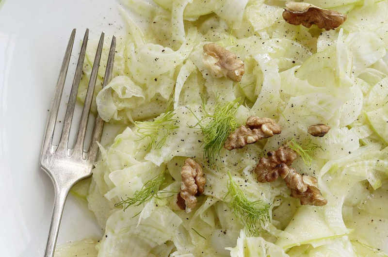 Salade de fenouil à la pomme et aux noix