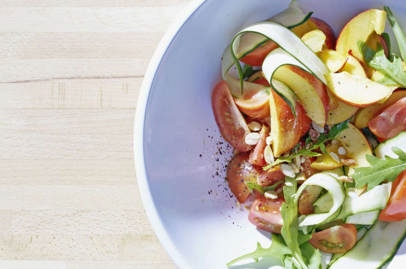 Salade de nectarines et de concombre