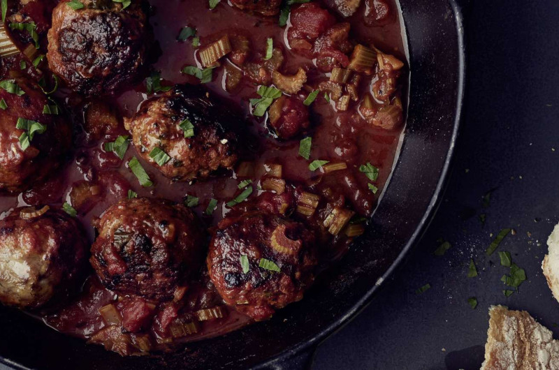 Boulettes de viande en sauce au pimentón de La Vera