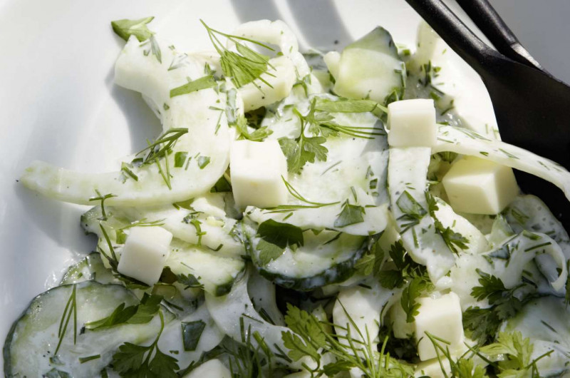 Salade de concombre et fenouil à l’aneth et au cerfeuil
