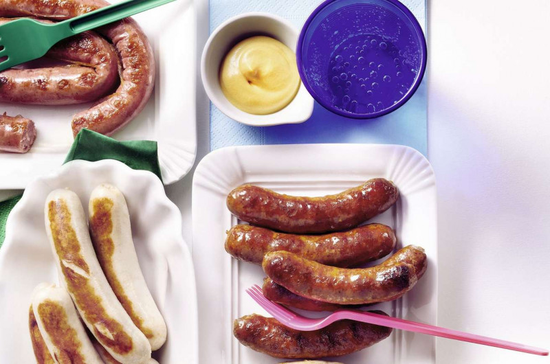 Farandole de saucisses avec sauce aux poivrons