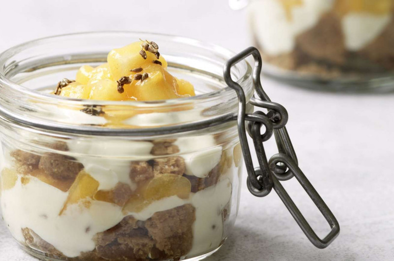 Trifle au kaki et au yogourt