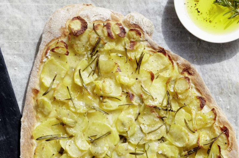 Fougasse aux pommes de terre et au romarin