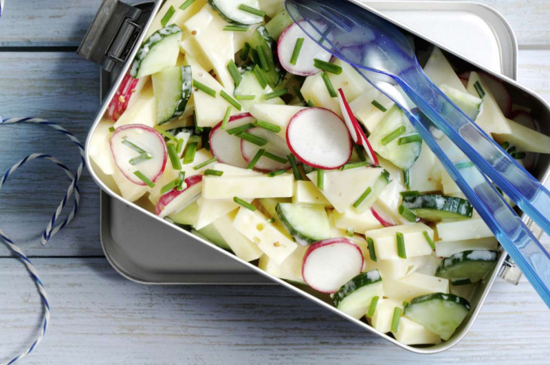 Salade de fromage et concombre
