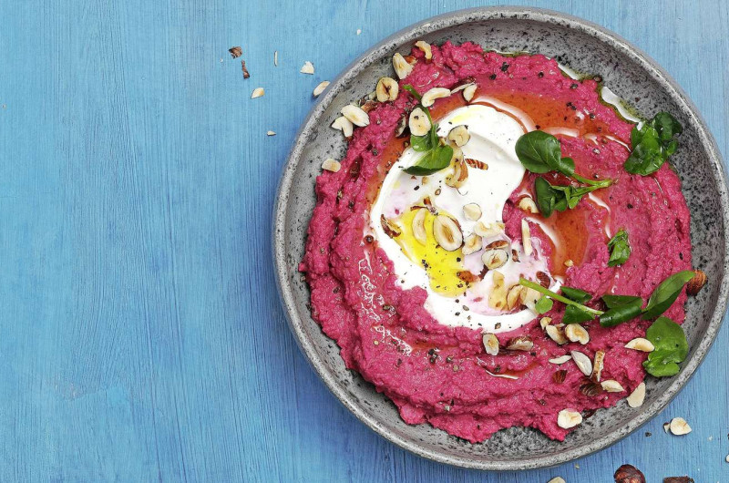 Houmous à la betterave rouge