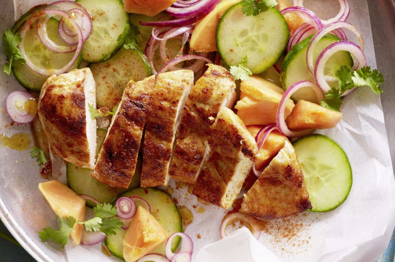Poulet à la jamaïcaine avec papaye