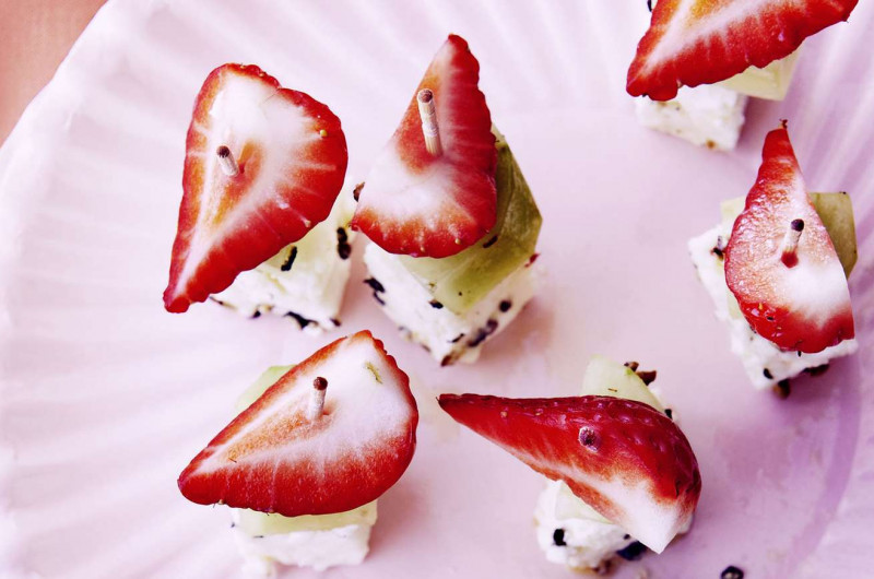 Brochettes apéritives aux fraises