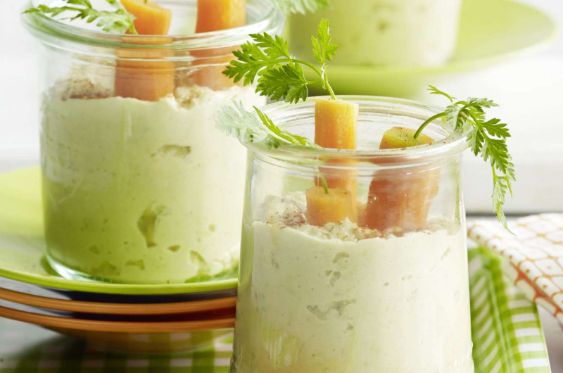 Jardin de carottes (carottes avec houmous)