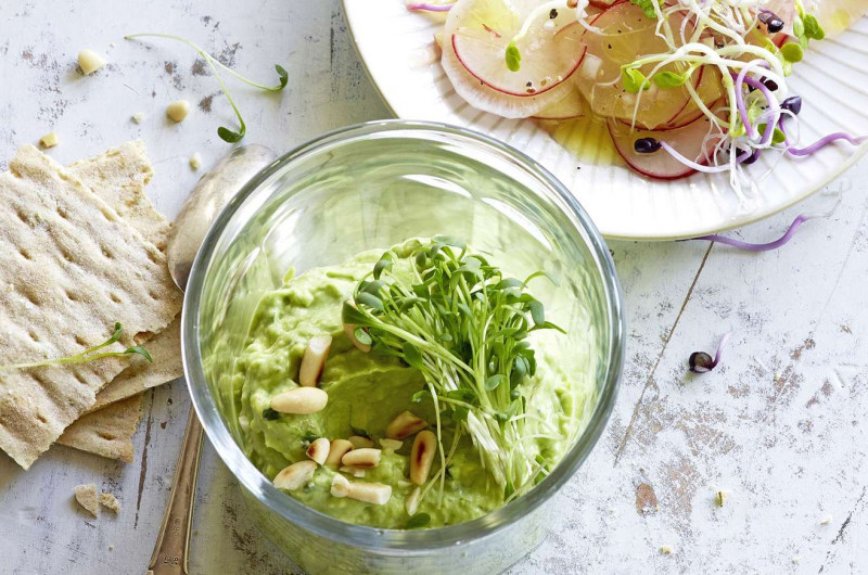 Crème d'avocat avec cresson