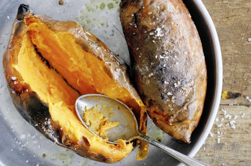 Patate douce à la braise