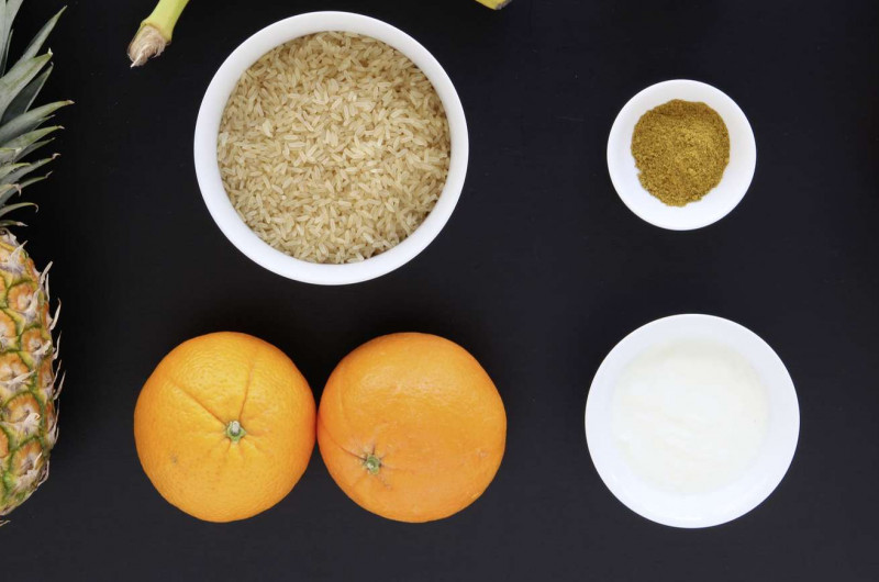 Salade de riz au curry et aux fruits