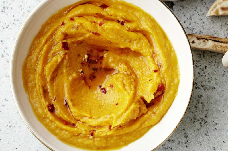 Dip de patates douces à l'huile pimentée