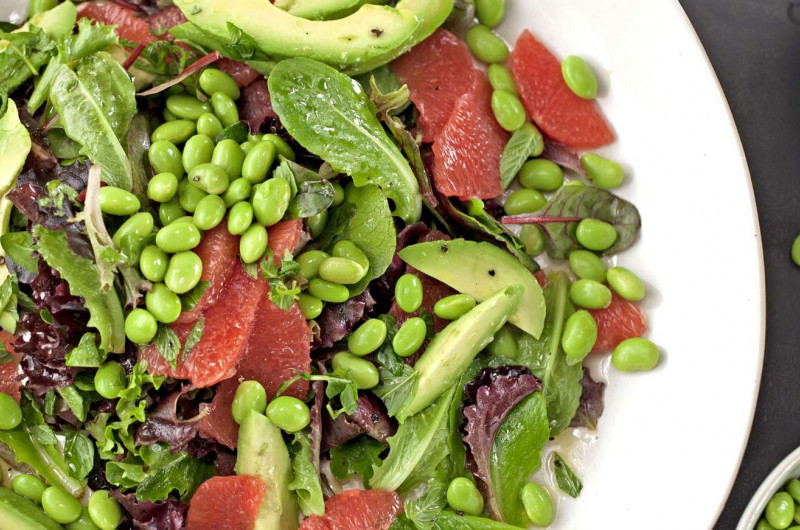 Salade d'edamame avec grapefruit
