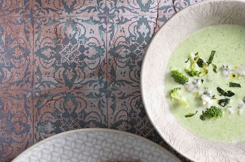 Velouté de brocoli avec gremolata au roquefort