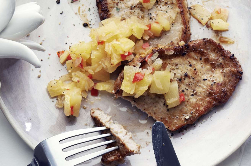 Tranches de porc avec chutney d’ananas