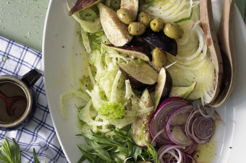 Figues et oignons avec olives