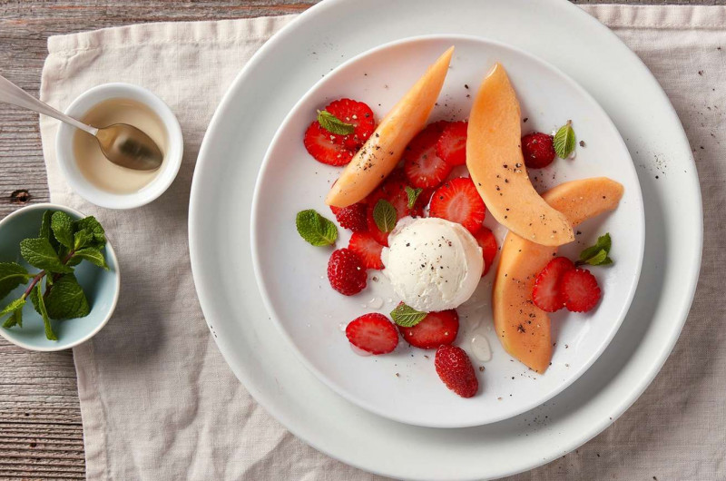 Fraises marinées avec melon