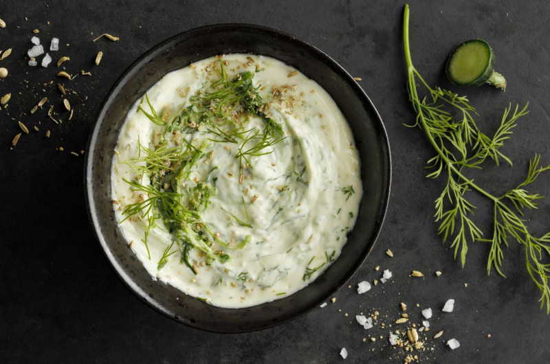Mayonnaise au concombre, au wasabi et au gin