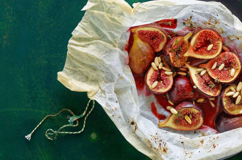Figues marinées au four
