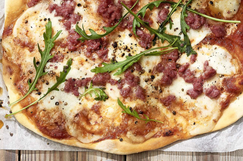 Pizza alla salsiccia