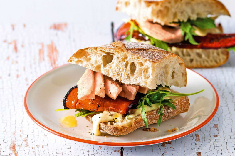 Ciabatta avec thon et poivrons