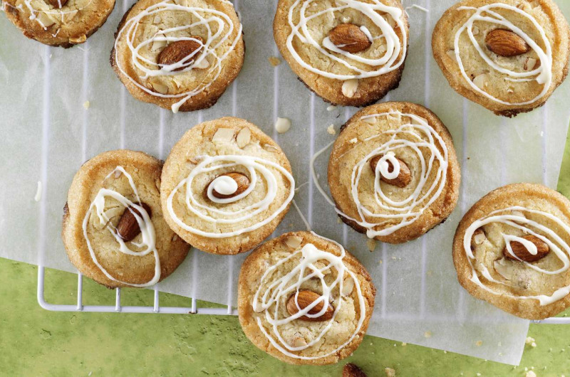 Sablés aux amandes fumées