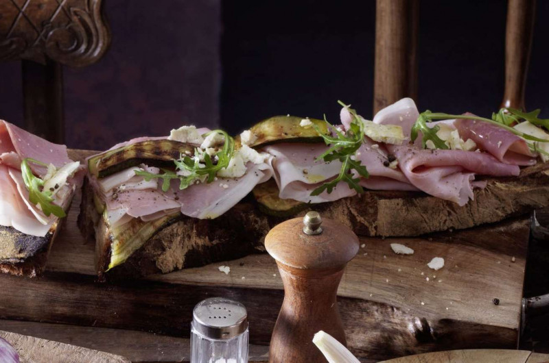 Panino avec prosciutto cotto Puccini et courgettes