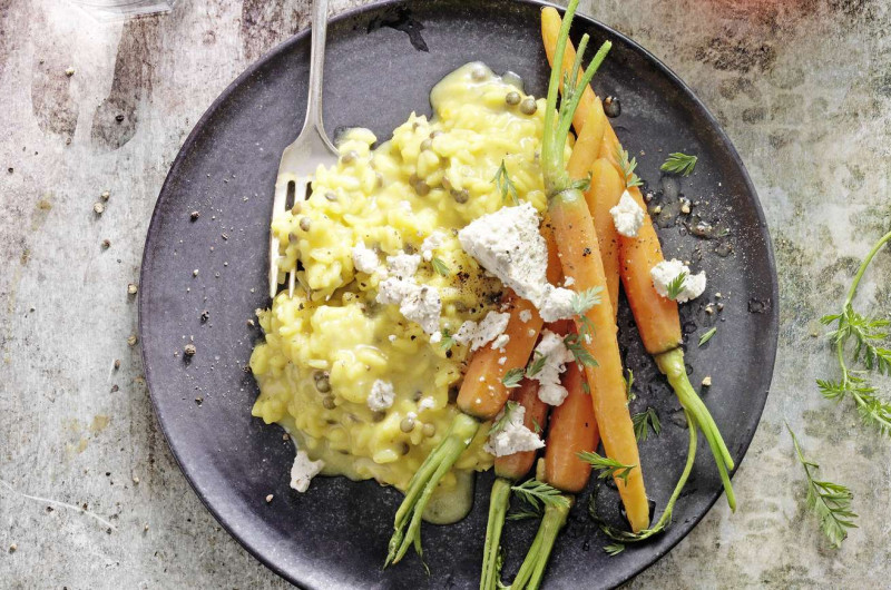 Risotto safrané aux lentilles avec carottes