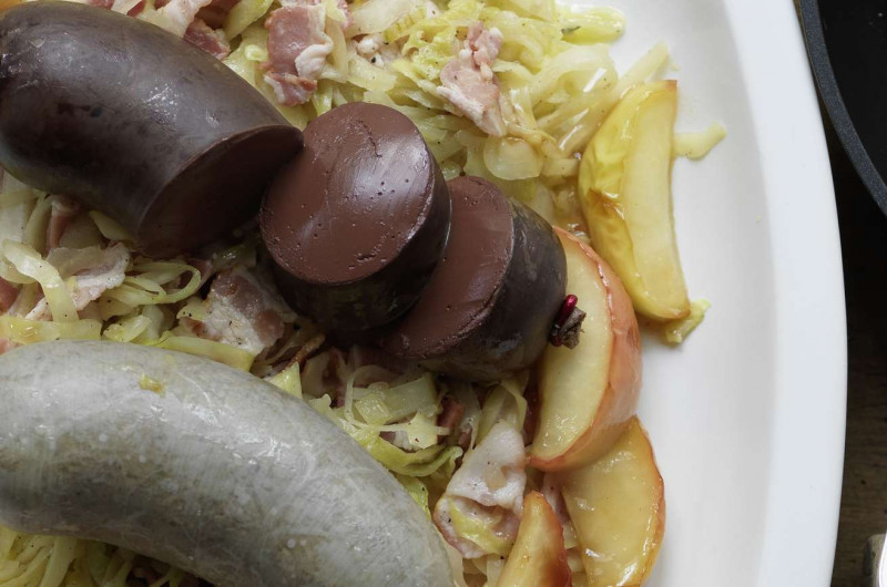 Salade de chou aux deux boudins
