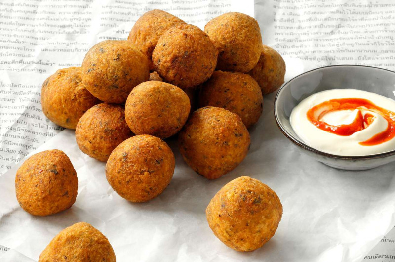 Falafels à la courge et au sriracha