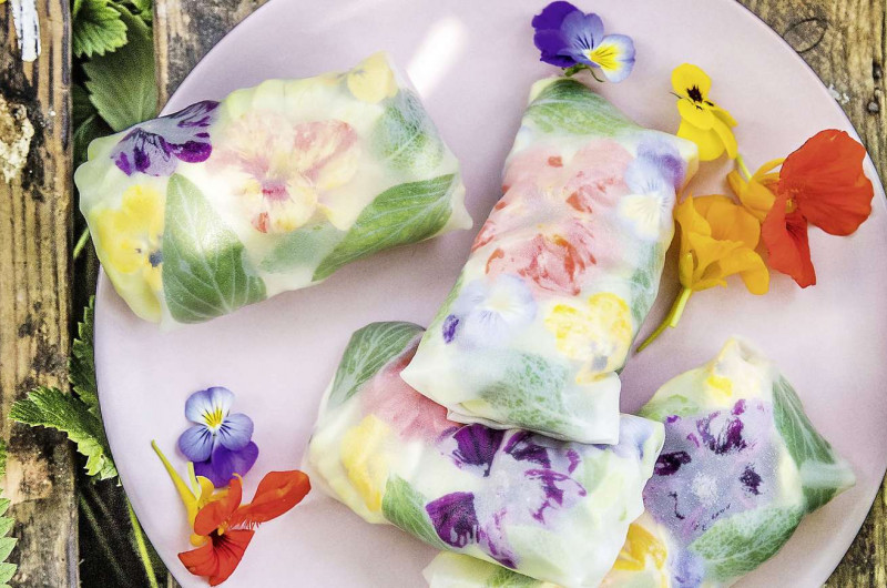 Rouleaux d'été aux fleurs