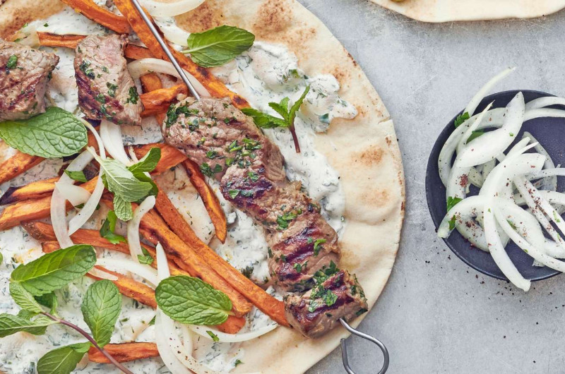 Brochettes de bœuf à l'ail