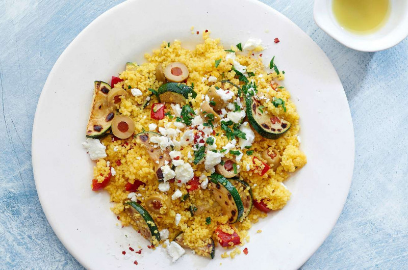 Couscous au safran avec courgette et poivron