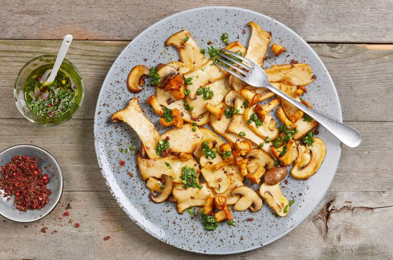 Carpaccio de champignons sautés