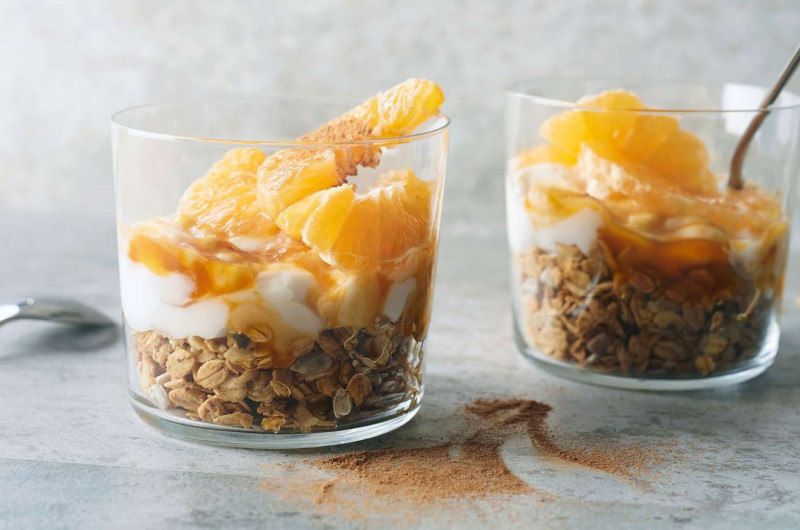 Kokos Coyog avec granola au chanvre