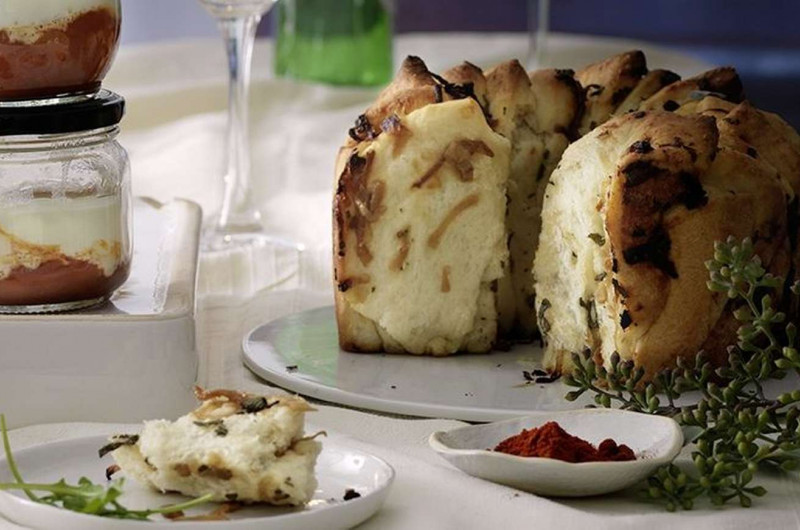 Pain aux oignons et à la sauge