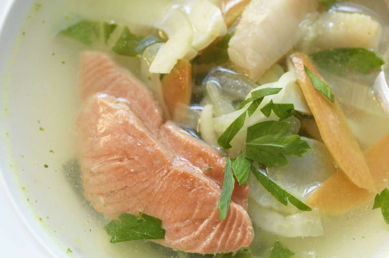 Filets de poisson en court-bouillon au pastis