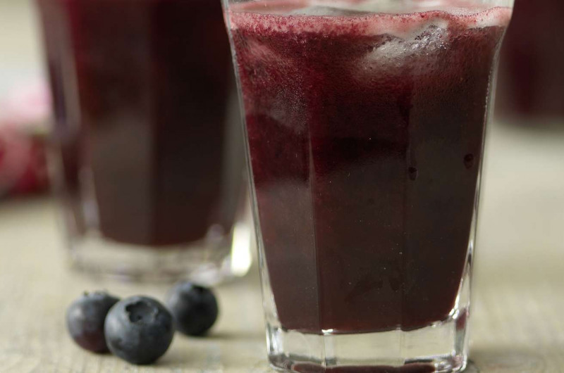 Cocktail aux myrtilles