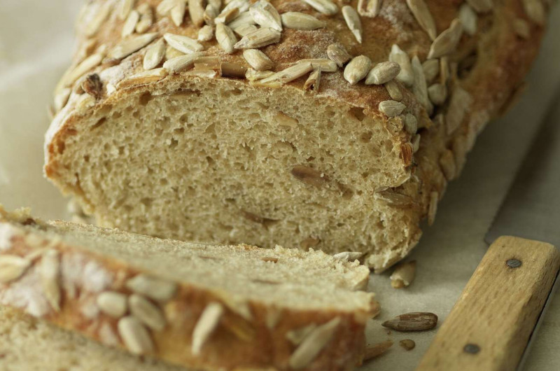 Pain de pommes de terre aux graines