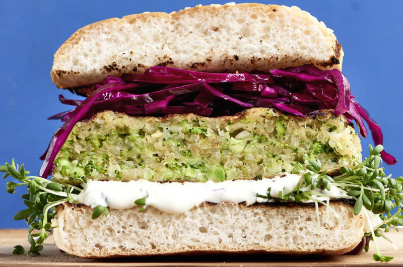 Burger de quinoa et de brocolis