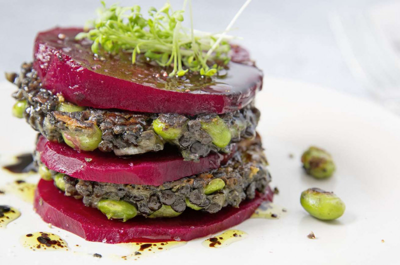 Sandwich edamame-betterave rouge