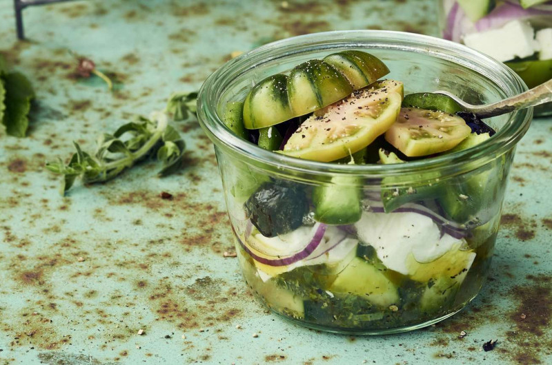 Salade grecque en bocal