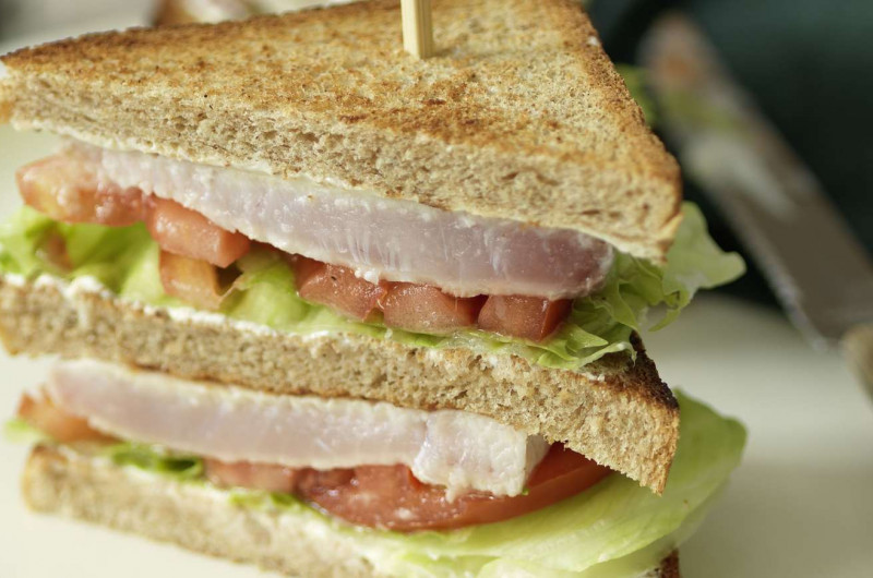 Club sandwich au thon