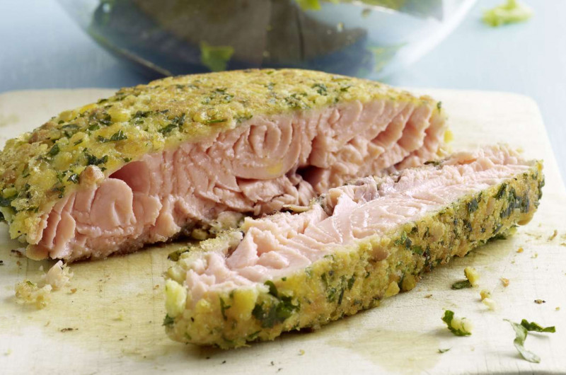 Filets de saumon en croûte d’herbes