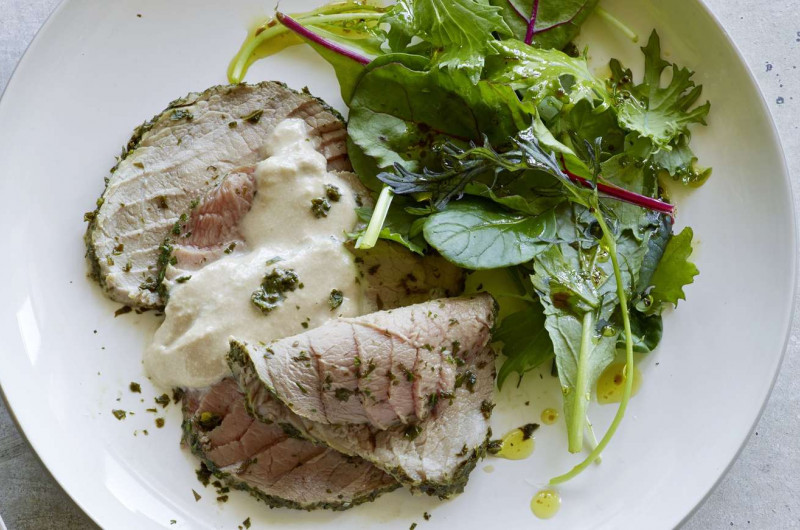 Noix de veau pochée à la sauce au thon